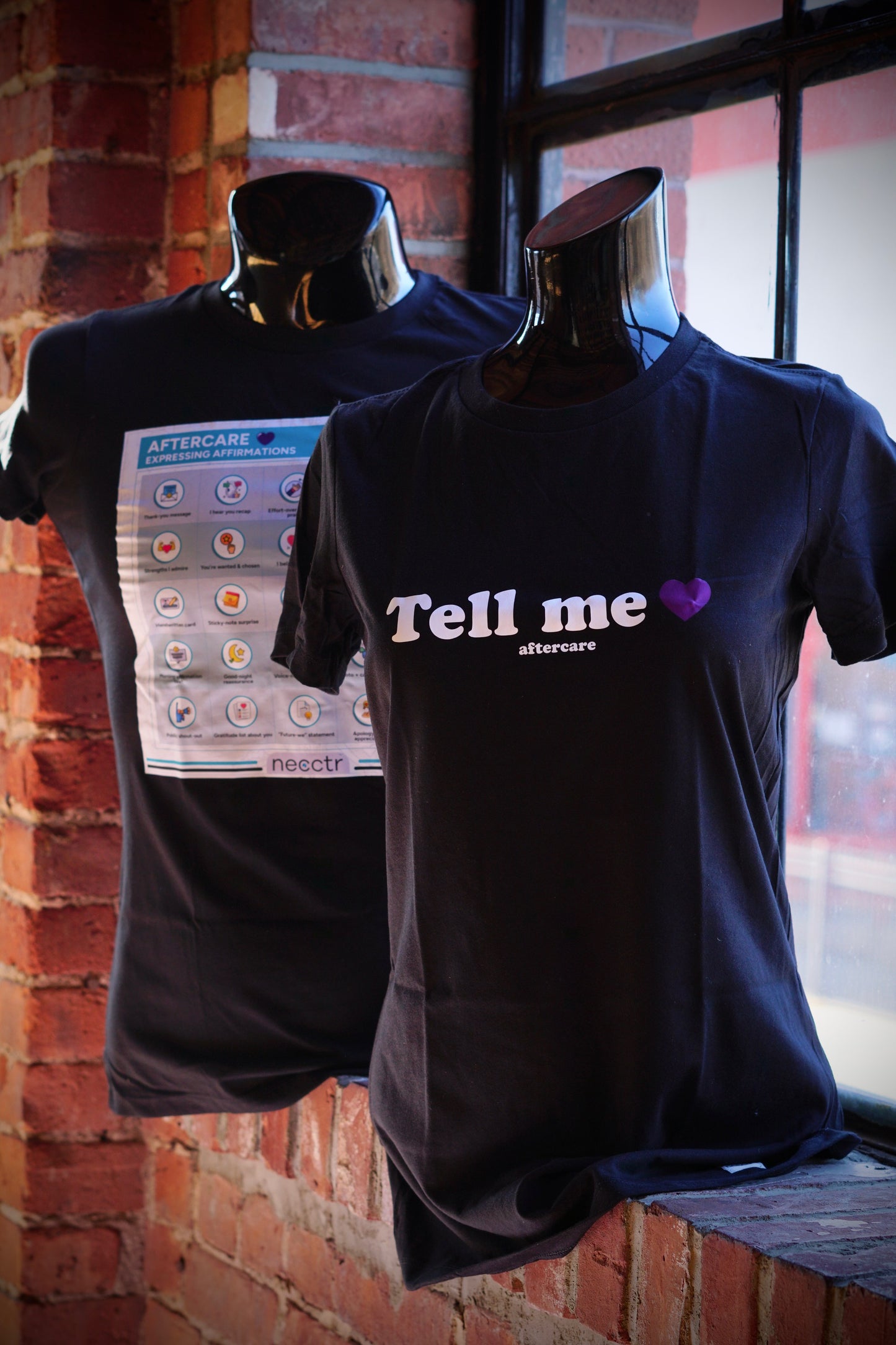 "Tell me" - affirmations women's slim fit tee